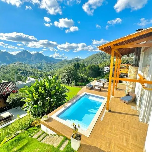 Casa luxuosa com vista e piscina