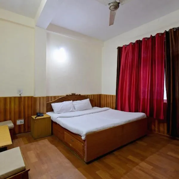 OYO Hotel Sunbeam, hotell sihtkohas Prashar lake
