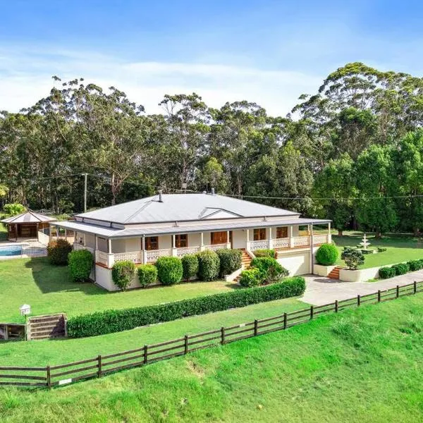 Aircabin - KANGY ANGY - Rural Retreat - 8 Beds House, hotel in Yarramalong