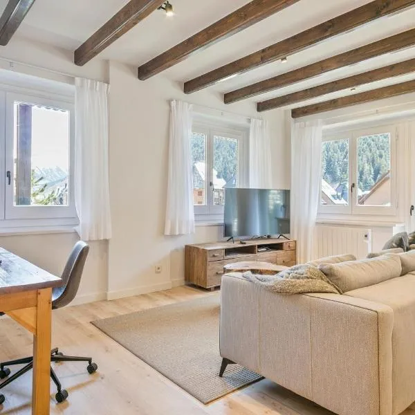 Luderna - Apartamento con terraza Bonaigua A4 Varicauba، فندق في باكويرا بيريت