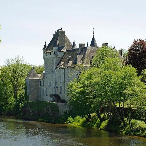 Oulches에 위치한 호텔 Château de La Tour en Brenne