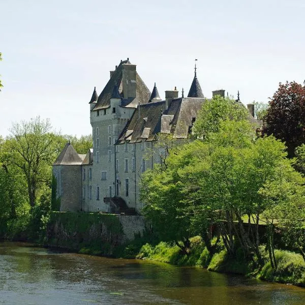 Château de La Tour en Brenne, hôtel à Oulches