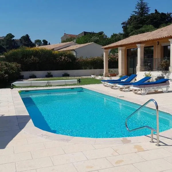 L'ecrin du Ventoux, hotel in Crillon-le-Brave