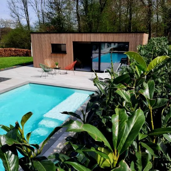 Pool House 85, hotel v destinaci Spa