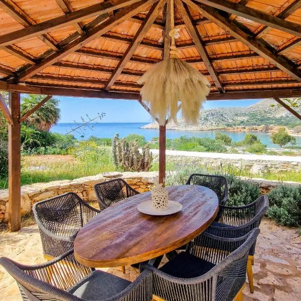 Lady Stamatias House, hotel in Halki