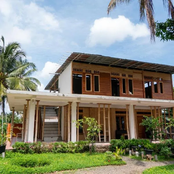 Rinjani Eco Villa, מלון בBayan