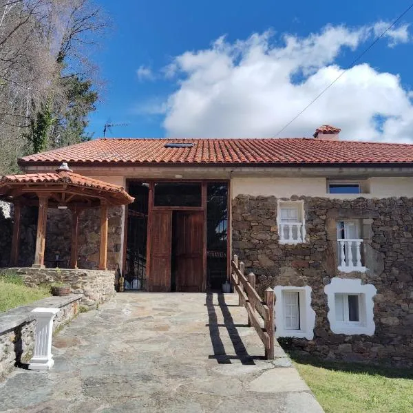 Hotel El Nuevo Semellon, hotel di Tineo