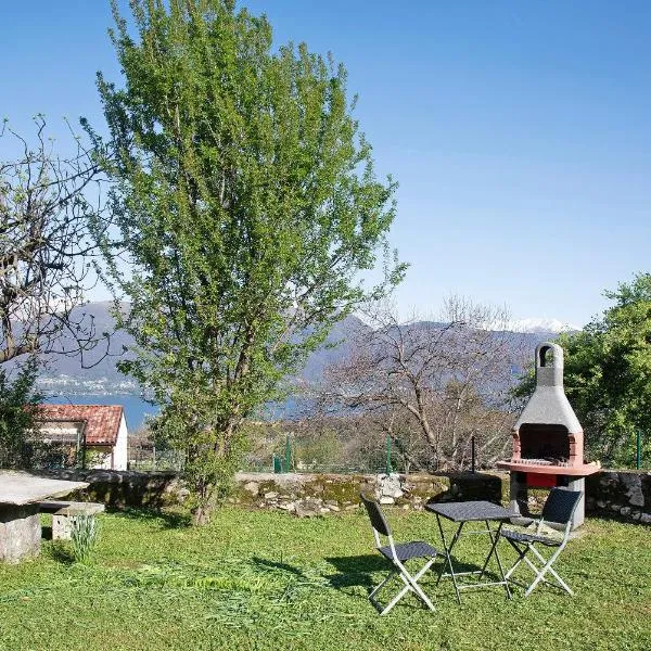 La Vecchia Torre, hotel em Porto Valtravaglia