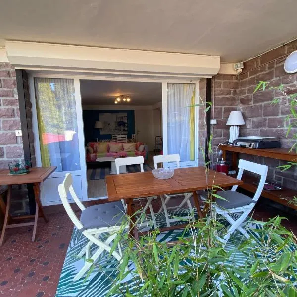 Spacieuxappartement, hotel in Hendaye