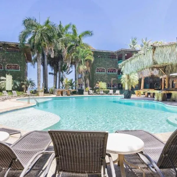 Marea Brava Villas, hotel in Jacó