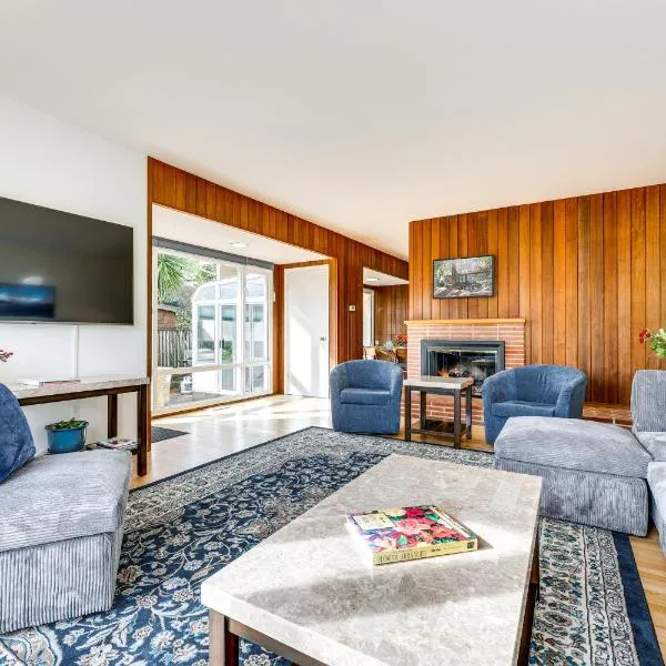 Mill Valley Home: 5 Mi to Golden Gate Bridge!, hotel di Mill Valley