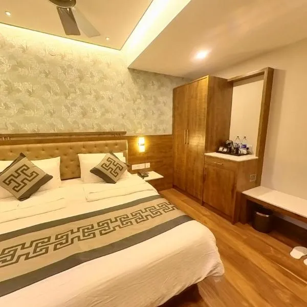 Hotel GRT Square, hotel a Dharwad