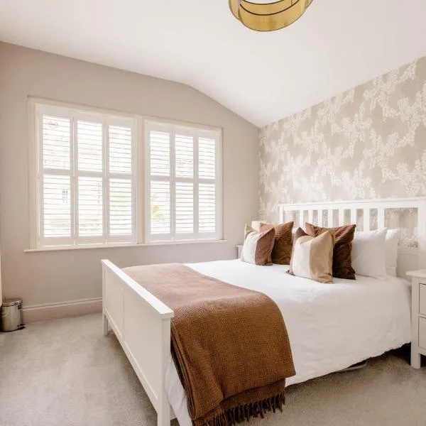 Luxury King-bed Ensuite With Tranquil Garden Views, hotel v Londýně