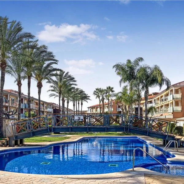 Apartamento con piscina, terraza y parking gratis "Ideal familias" Cambrils, hotel em Cambrils