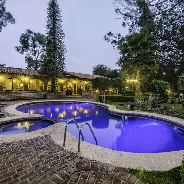Quinta San Carlos, hotel in San Pedro Tesistán