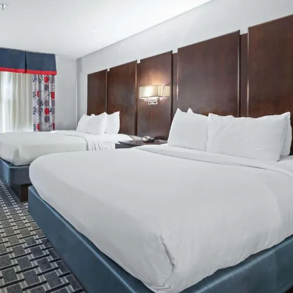 Comfort Suites Williamsburg Historic Area، فندق في وليامزبورغ