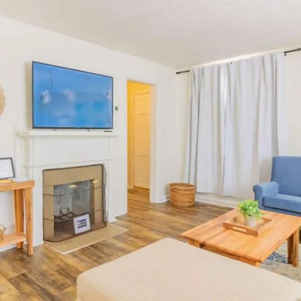 The Delightful Doubles- Unit A- Centrally Located, hotel v destinaci Columbus