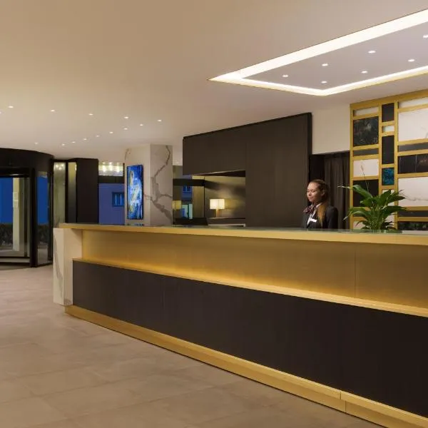 Viesnīca Crowne Plaza Zürich by IHG Cīrihē