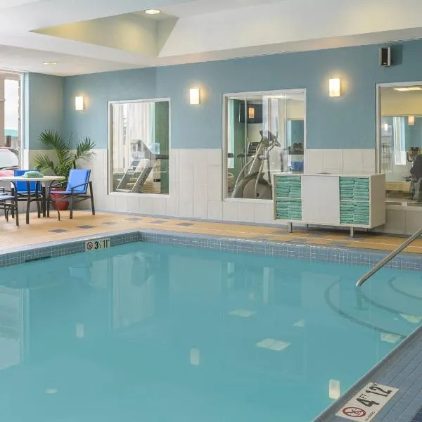 Holiday Inn Express Hotel & Suites North Bay by IHG, hotel v destinaci North Bay