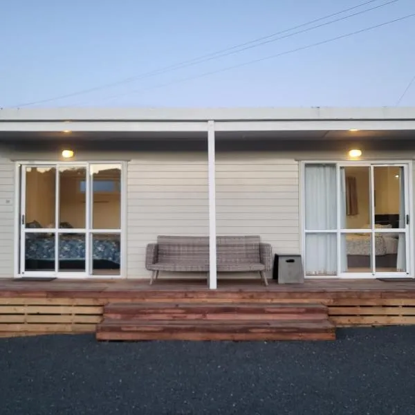 TradeStop Short-Term Accomodation, hotel en Raglan