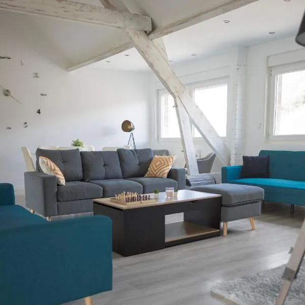 ++++ CENTRAL DUPLEX RENOVE 5 PIECES 150M2 A 8 MN DE LA PLACE DALTON ++++ – hotel w mieście Boulogne-sur-Mer