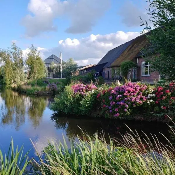 Blossom Barn Lodges, hotell i Oudewater