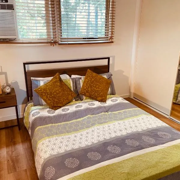 Easy Room Next to Bond University, hotel Gold Coastban