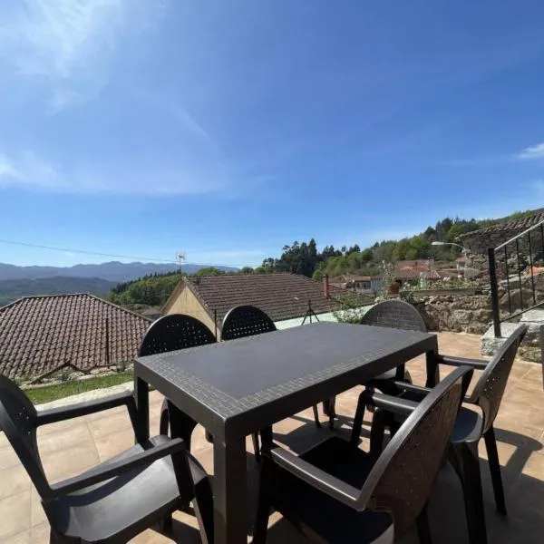 YourHouse A Casa Da Corona casa rural, hotel i Parada del Monte
