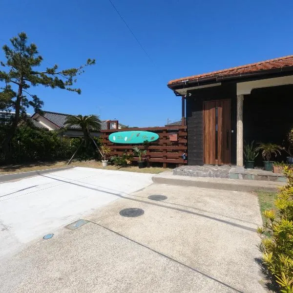 Onjuku海岸 HanaHouse Private Villa, large garden, 30sec walk to beach, hotel u gradu Ondžuku