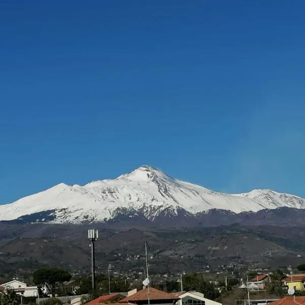 Il Sole dell'Etna – hotel w mieście Aci SantʼAntonio