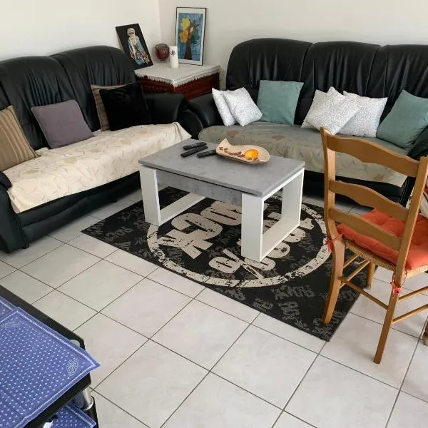 Chaleureux logement familial jusqu'à 6 personnes, hotel v destinaci Annemasse