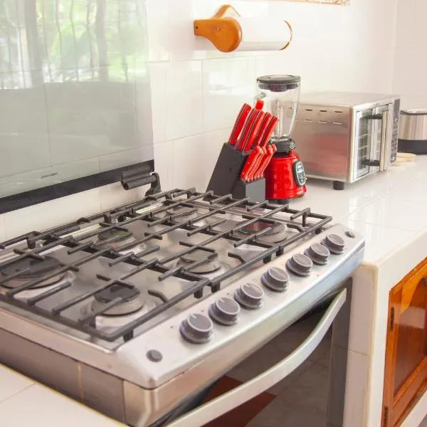 Hotel Casa Rush, hotel u gradu Puerto Ángel