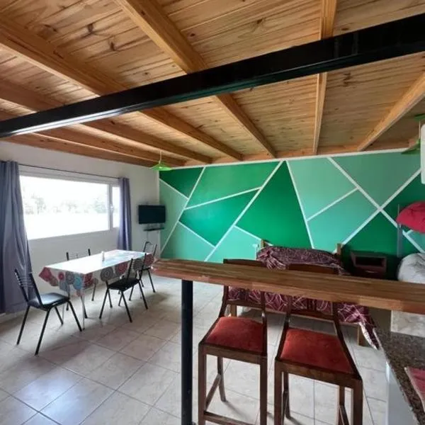 Depto Ruta 3, hotel v destinaci Trelew
