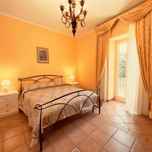 CASA PEPE - Fondi Vertice Rooms, hotel in Fondi
