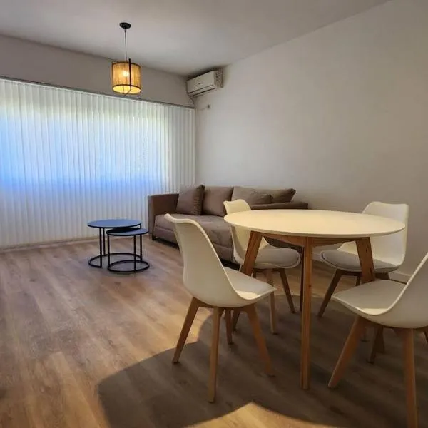 Departamento 3 ambientes., hotel din Buenos Aires