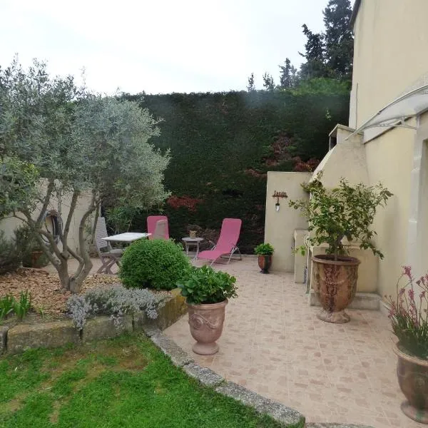 Chambre d'Hôtes entre Provence et Camargue, hotel v destinaci Beaucaire