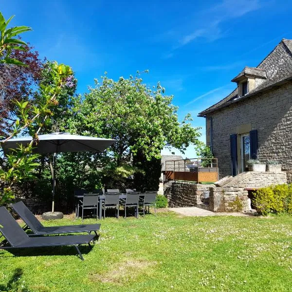 Gite du Portalet, hotel in Saint-Côme-dʼOlt