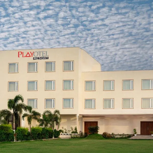Playotel Resort Bhopal, hôtel à Phanda