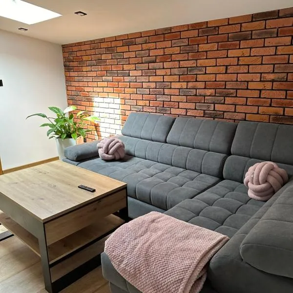 LUX HOUSE Roztocze Sauna i Bania z hydromasażem, hotel v destinácii Krasnobród
