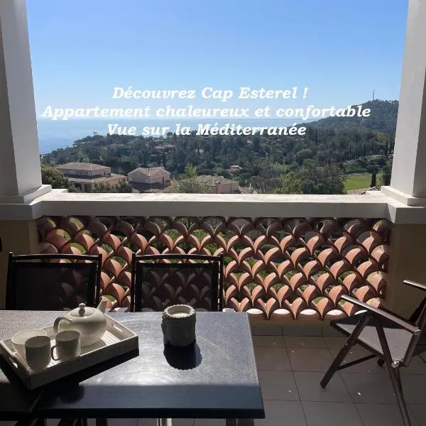 Cap Esterel - Charmant T2 climatisé vue mer 4/5 pers - Piscine - Parking, hotel em Agay - Saint-Raphaël