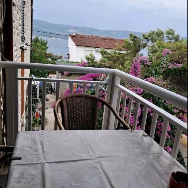 Kod Mare, Hotel in Trogir