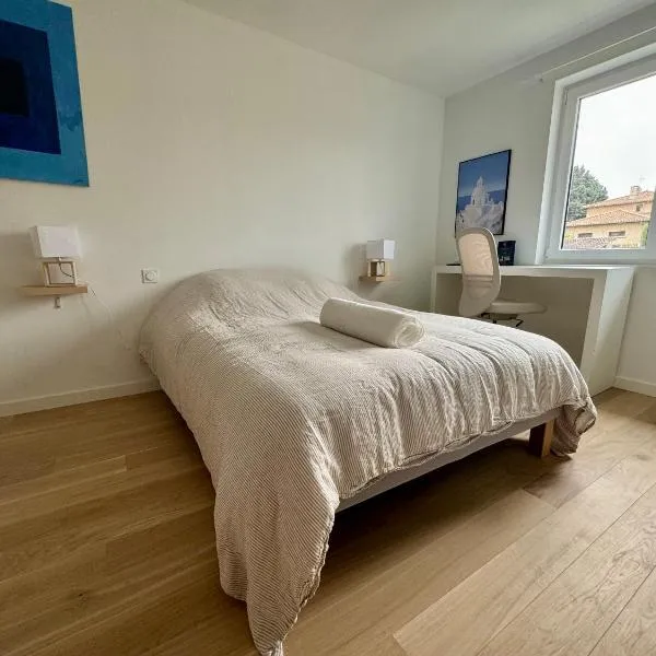 Chambre Privée climatisée avec Salle de bain privée - La Mer, hotel v destinaci Genay