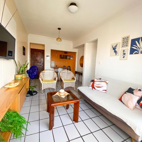 Apartamento amplo perto da Praia da Litorânea - Carmona Temporadas - Foto 2
