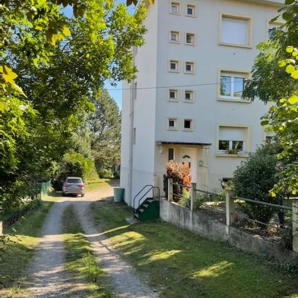 location appartement 80m2 à Rombas, hotel em Rombas