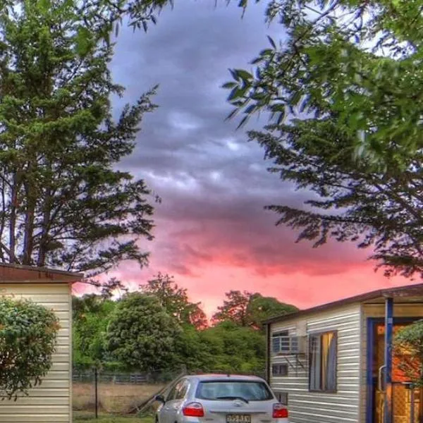 Highlander Van Village, hotel v destinaci Armidale