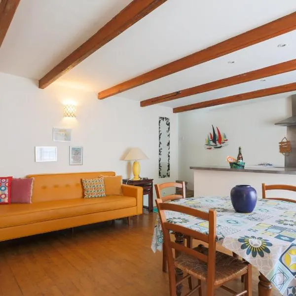 Gîte de Charme - 4 personnes, hotel v destinácii Paimpol
