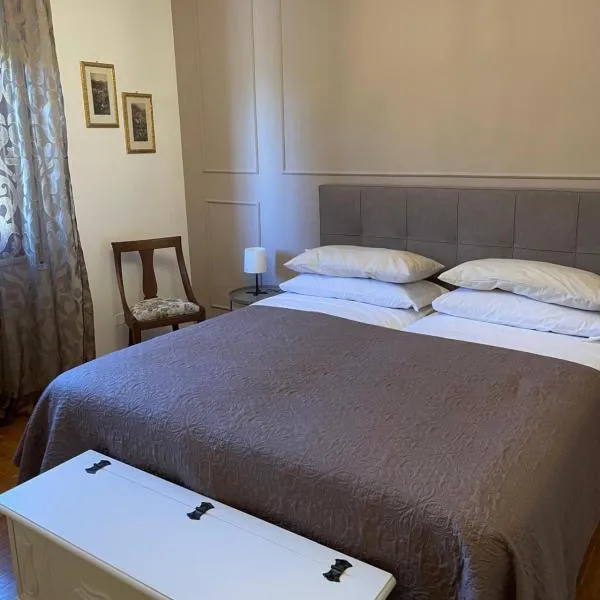 Residenza Sandrini, hotel in Gambassi Terme