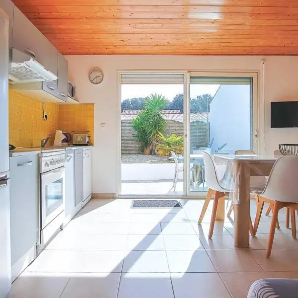 Outrem'Her Maison bord de mer à l'Epine, hotel v destinácii LʼÉpine