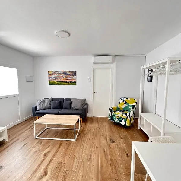 Benicasim Village by Tucasanlaplaya – hotel w mieście Benicàssim