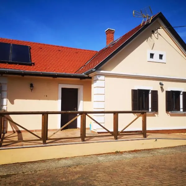 Gyümölcsliget Vendégház, hotel Csehimindszenten